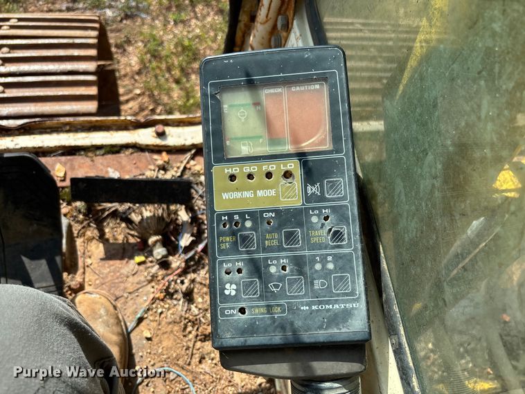 image for item FC1940 1993 Komatsu PC200LC-5L excavator