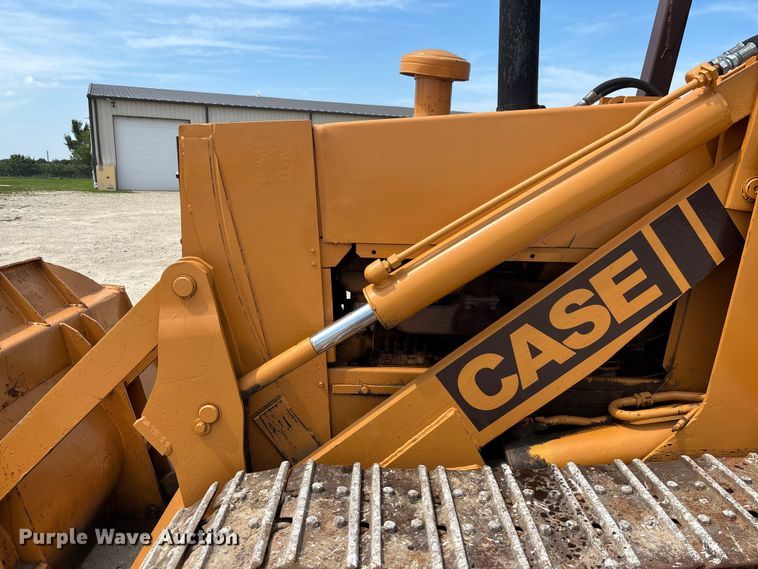 image for item FC1956 1981 Case 1150C track loader