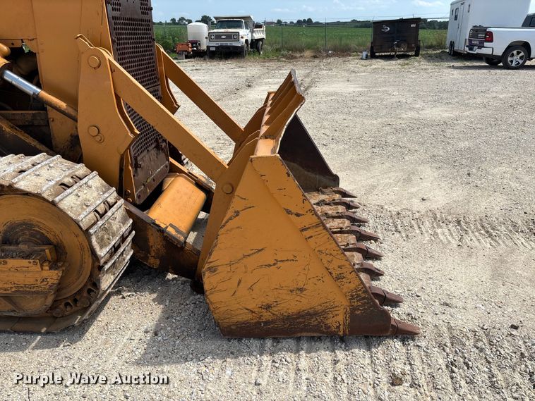 image for item FC1956 1981 Case 1150C track loader