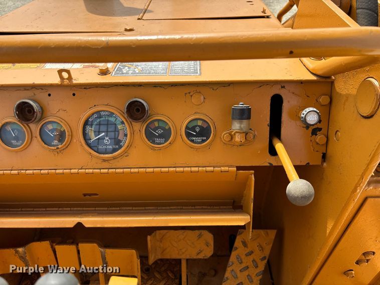 image for item FC1956 1981 Case 1150C track loader