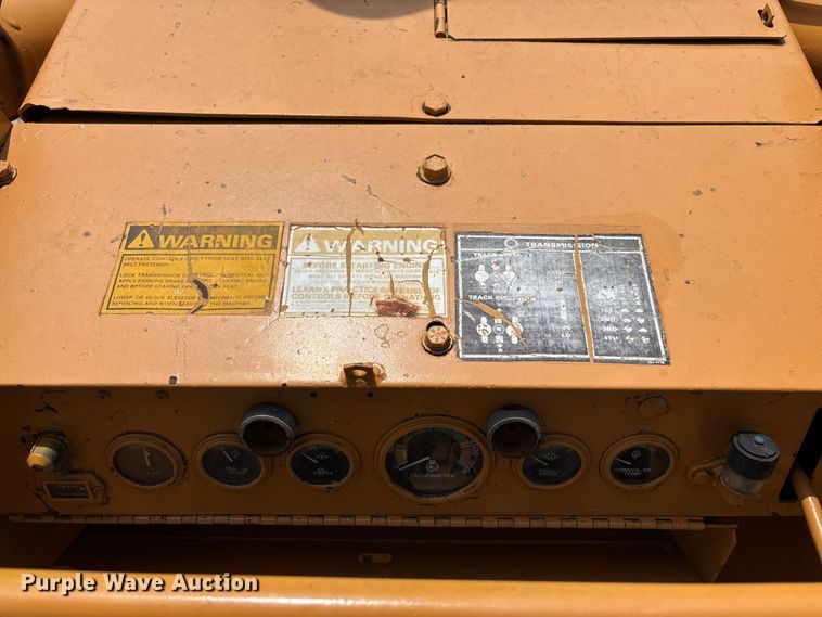image for item FC1956 1981 Case 1150C track loader