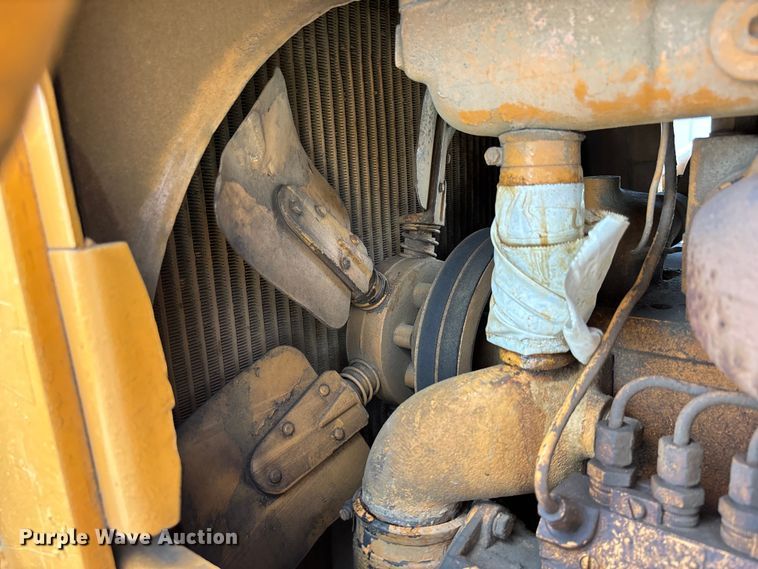 image for item FC1956 1981 Case 1150C track loader