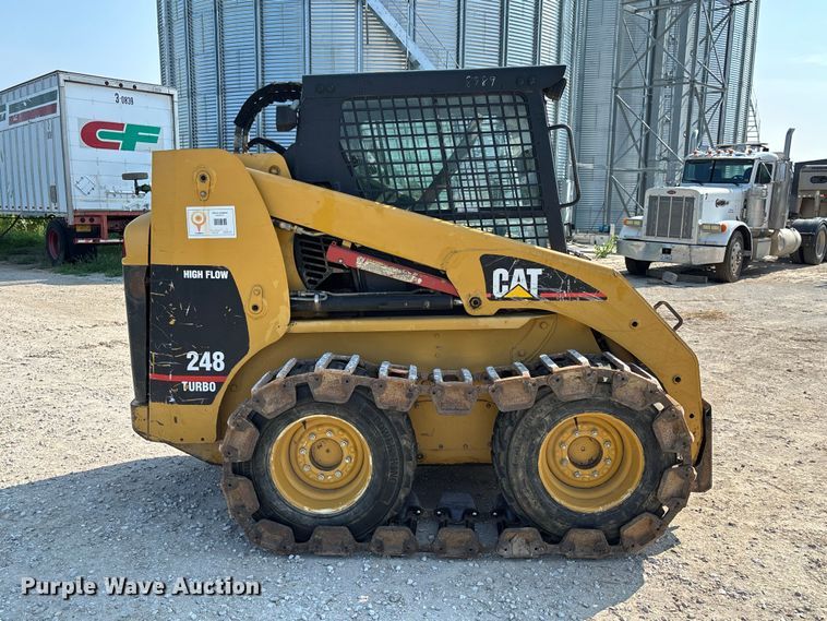 image for item FC1958 2001 Caterpillar 248 skid steer loader