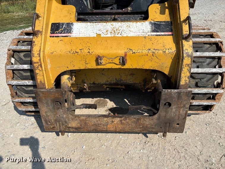 image for item FC1958 2001 Caterpillar 248 skid steer loader