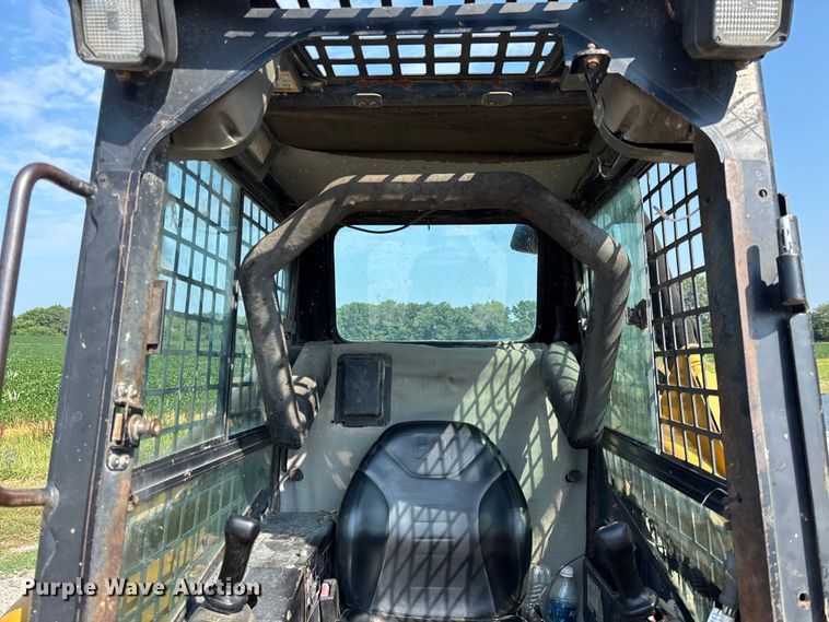 image for item FC1958 2001 Caterpillar 248 skid steer loader