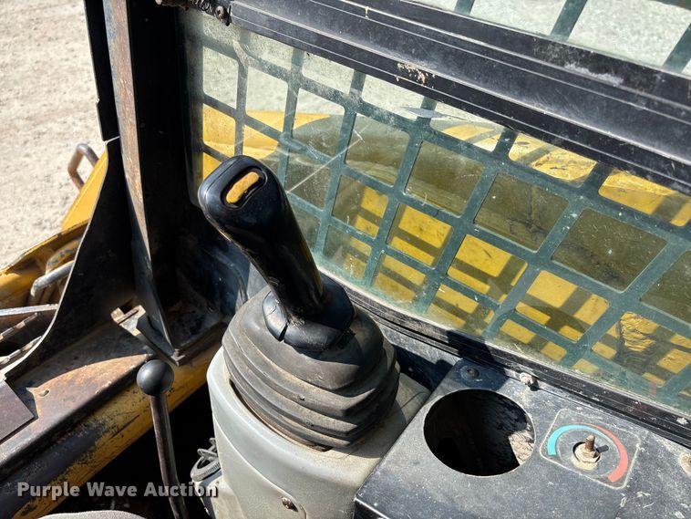 image for item FC1958 2001 Caterpillar 248 skid steer loader