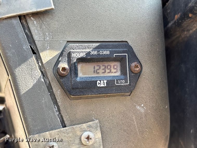 image for item FC1958 2001 Caterpillar 248 skid steer loader