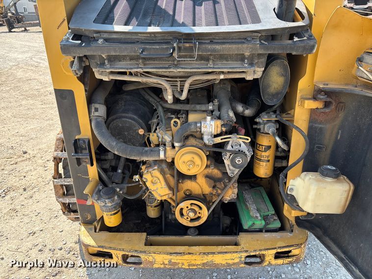 image for item FC1958 2001 Caterpillar 248 skid steer loader