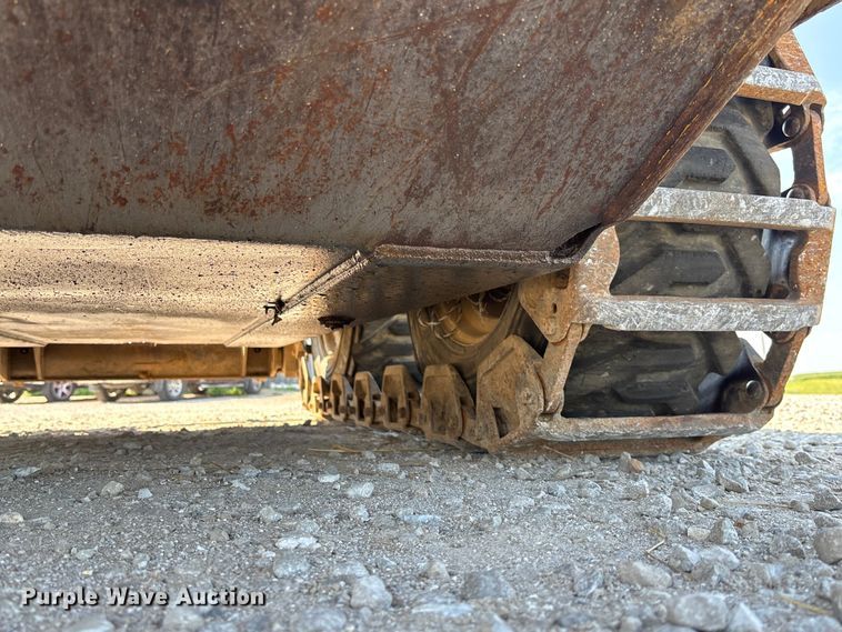 image for item FC1958 2001 Caterpillar 248 skid steer loader