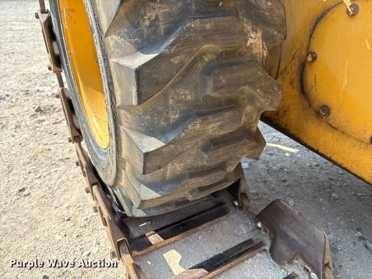 image for item FC1958 2001 Caterpillar 248 skid steer loader