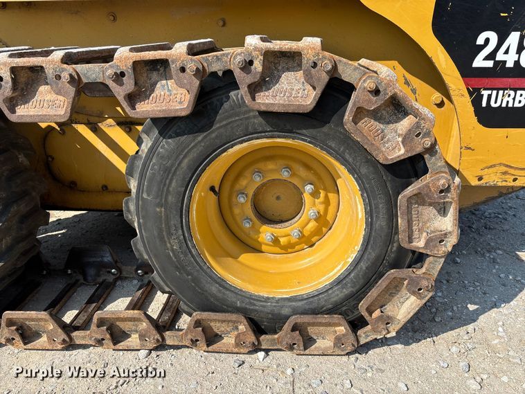 image for item FC1958 2001 Caterpillar 248 skid steer loader