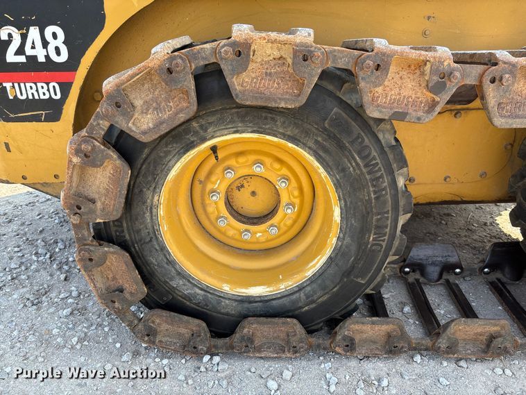 image for item FC1958 2001 Caterpillar 248 skid steer loader