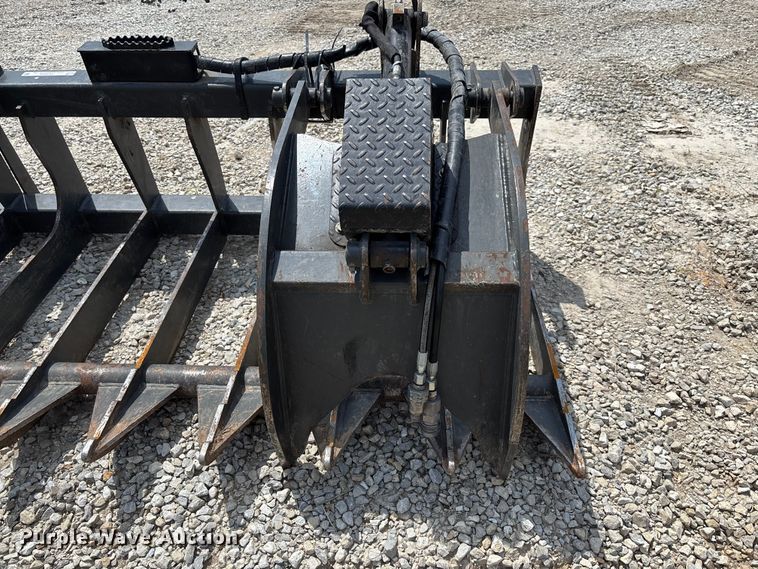 image for item FC1975 Skid steer rock grapple bucket
