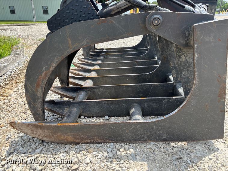 image for item FC1975 Skid steer rock grapple bucket