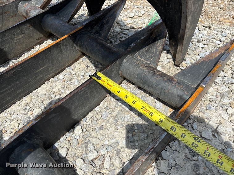 image for item FC1975 Skid steer rock grapple bucket
