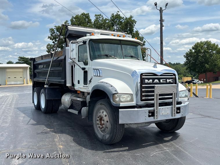 image for item FC1977 2008 Mack GU713 dump truck