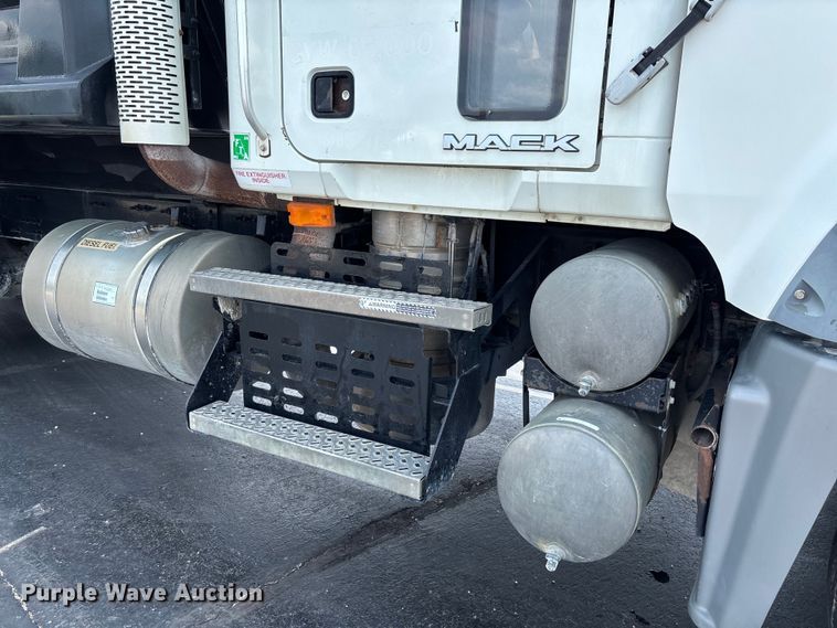 image for item FC1977 2008 Mack GU713 dump truck