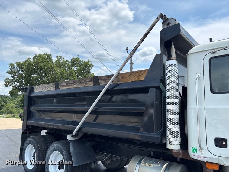image for item FC1977 2008 Mack GU713 dump truck