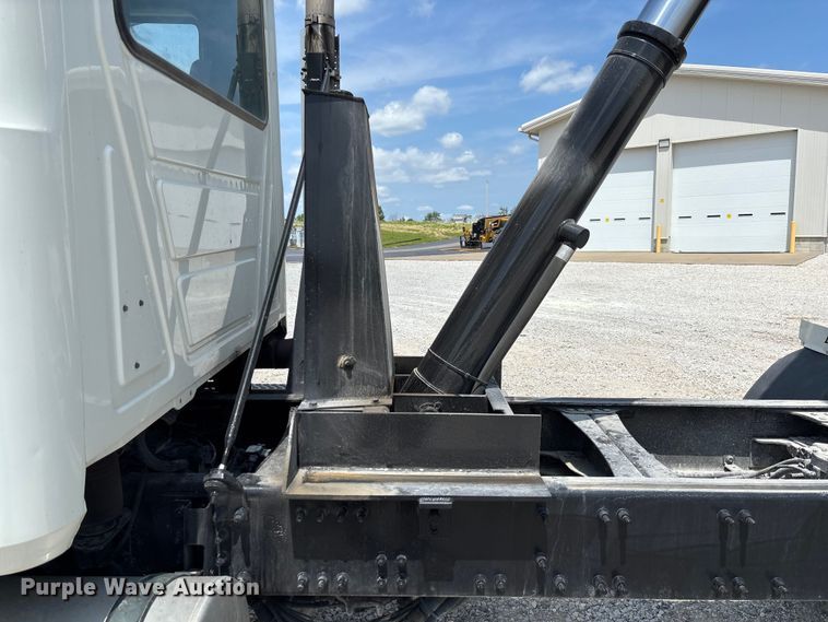 image for item FC1977 2008 Mack GU713 dump truck