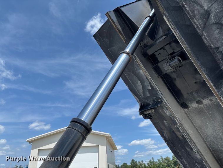 image for item FC1977 2008 Mack GU713 dump truck