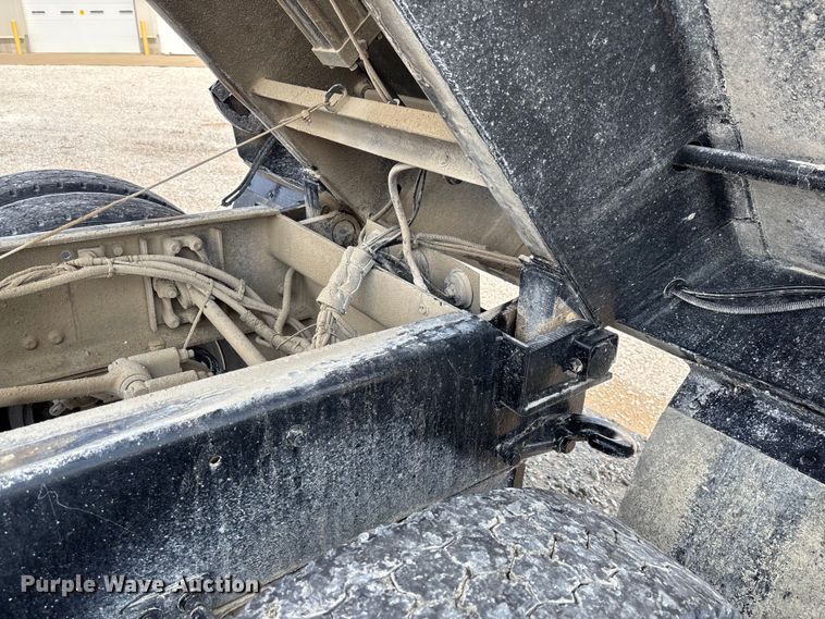 image for item FC1977 2008 Mack GU713 dump truck