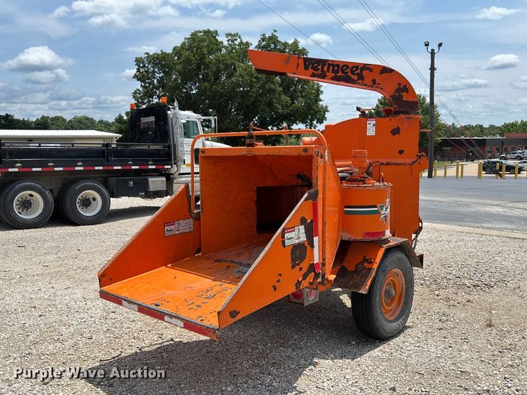 image for item FC1978 Vermeer 1250 wood chipper