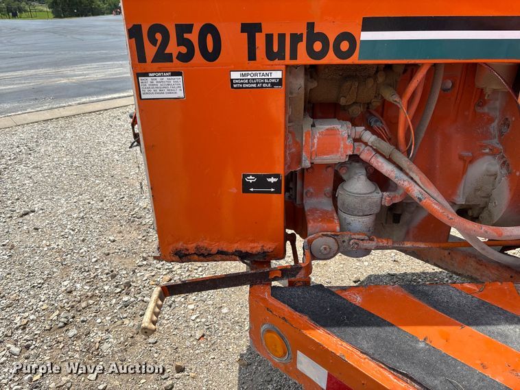 image for item FC1978 Vermeer 1250 wood chipper
