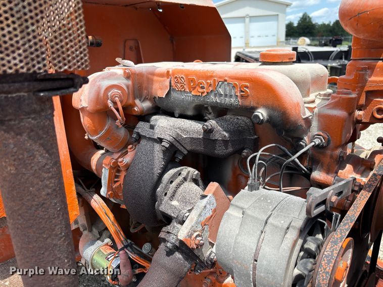 image for item FC1978 Vermeer 1250 wood chipper