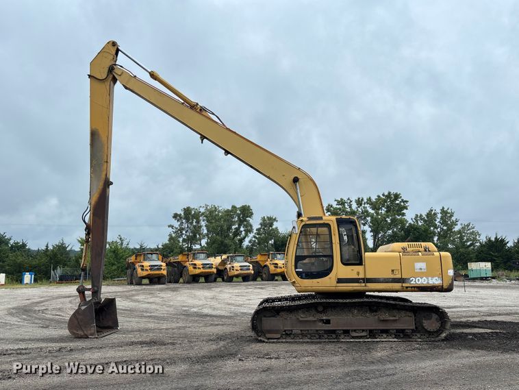 image for item FC1986 1998 John Deere 200LC long reach excavator