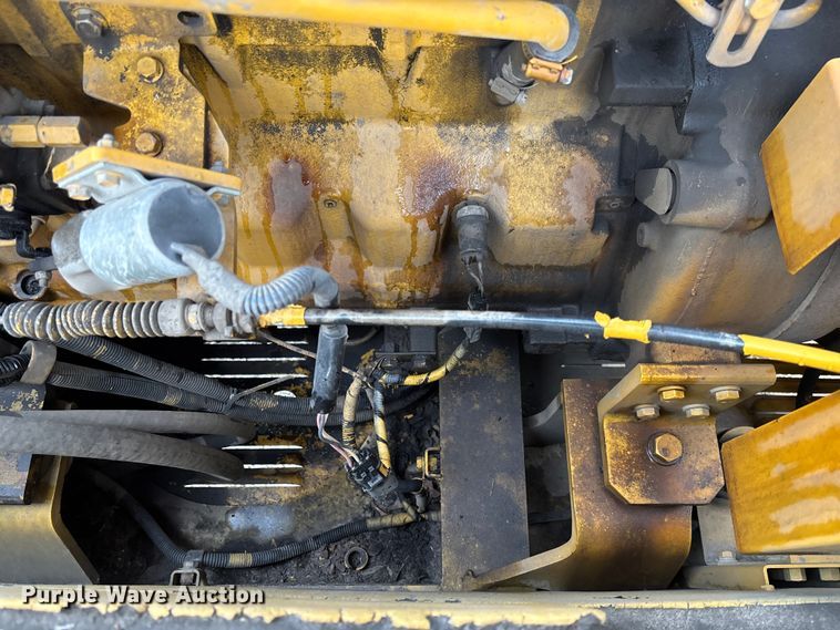 image for item FC1986 1998 John Deere 200LC long reach excavator