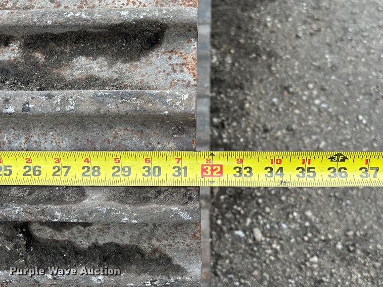 image for item FC1986 1998 John Deere 200LC long reach excavator