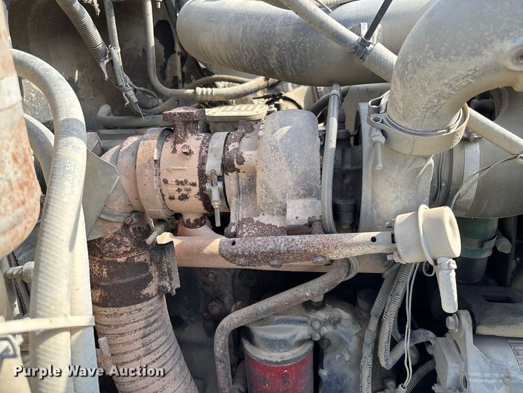 image for item FC1990 2006 Peterbilt 335 rollback truck