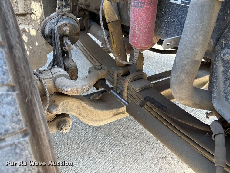 image for item FC1990 2006 Peterbilt 335 rollback truck