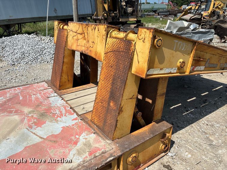 image for item FC1993 1972 Loadcraft LDD3-40-SFG lowboy equipment trailer