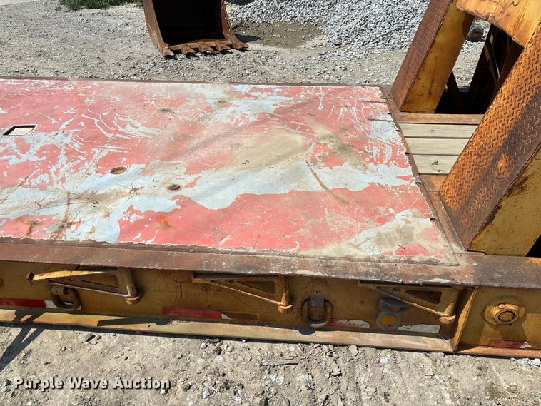 image for item FC1993 1972 Loadcraft LDD3-40-SFG lowboy equipment trailer