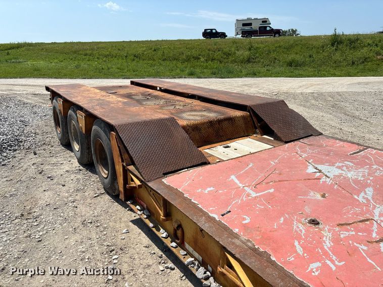image for item FC1993 1972 Loadcraft LDD3-40-SFG lowboy equipment trailer