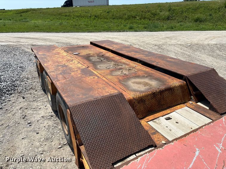 image for item FC1993 1972 Loadcraft LDD3-40-SFG lowboy equipment trailer