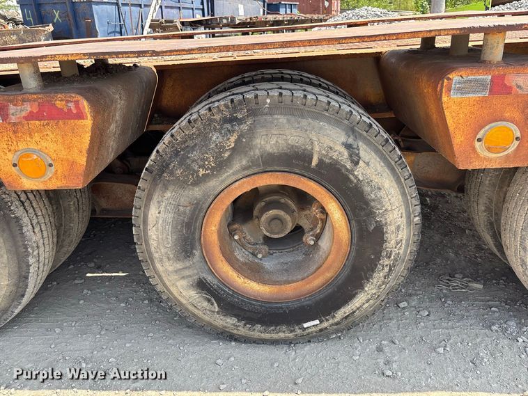 image for item FC1993 1972 Loadcraft LDD3-40-SFG lowboy equipment trailer
