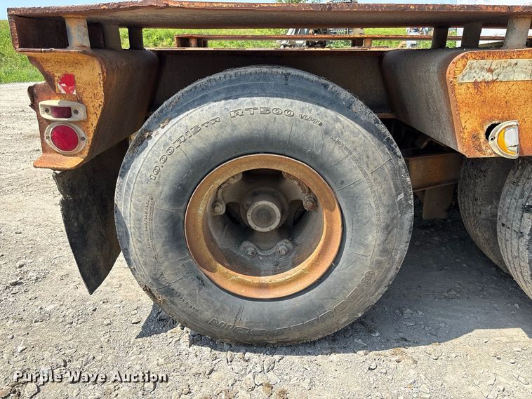 image for item FC1993 1972 Loadcraft LDD3-40-SFG lowboy equipment trailer