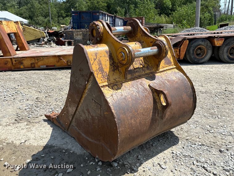 image for item FC1994 Caterpillar excavator bucket