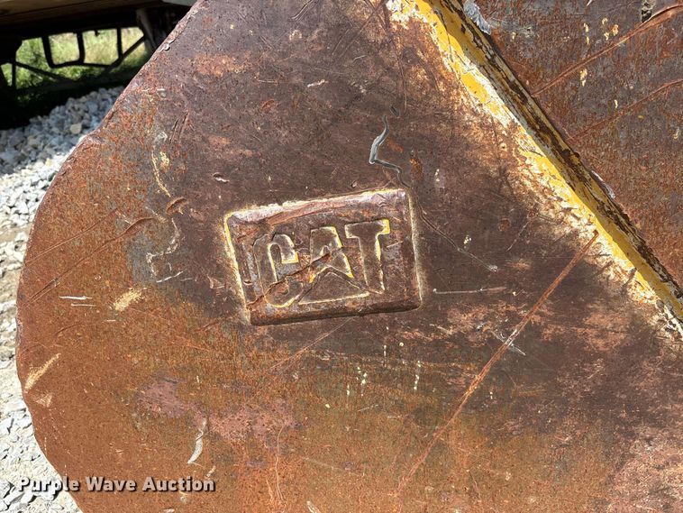 image for item FC1994 Caterpillar excavator bucket