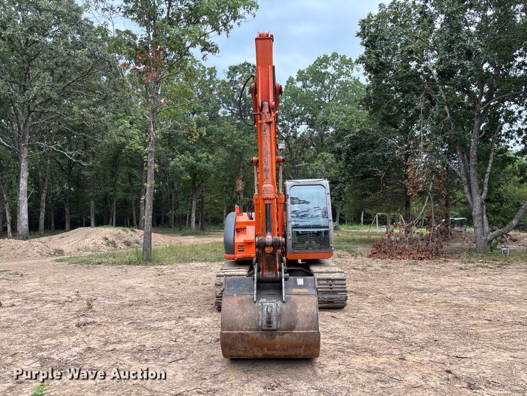 image for item FC2001 2006 Hitachi Zaxis 135US excavator