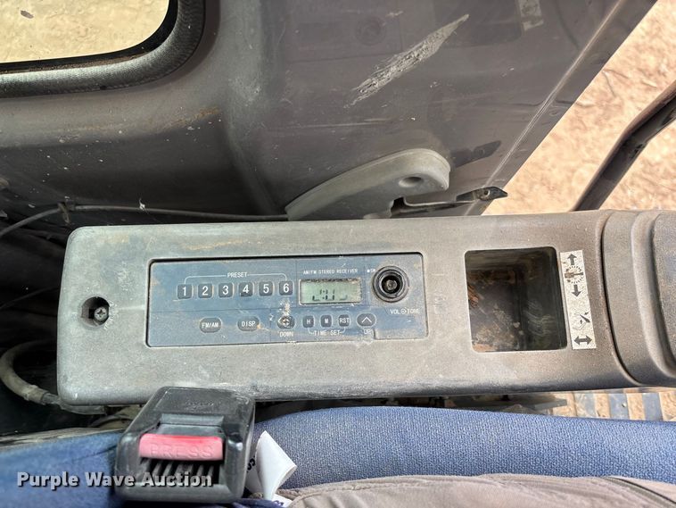 image for item FC2001 2006 Hitachi Zaxis 135US excavator