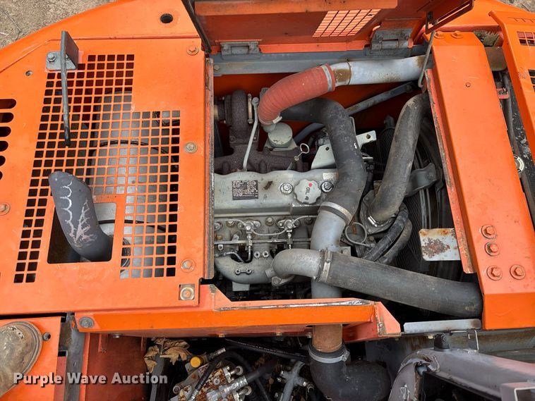 image for item FC2001 2006 Hitachi Zaxis 135US excavator