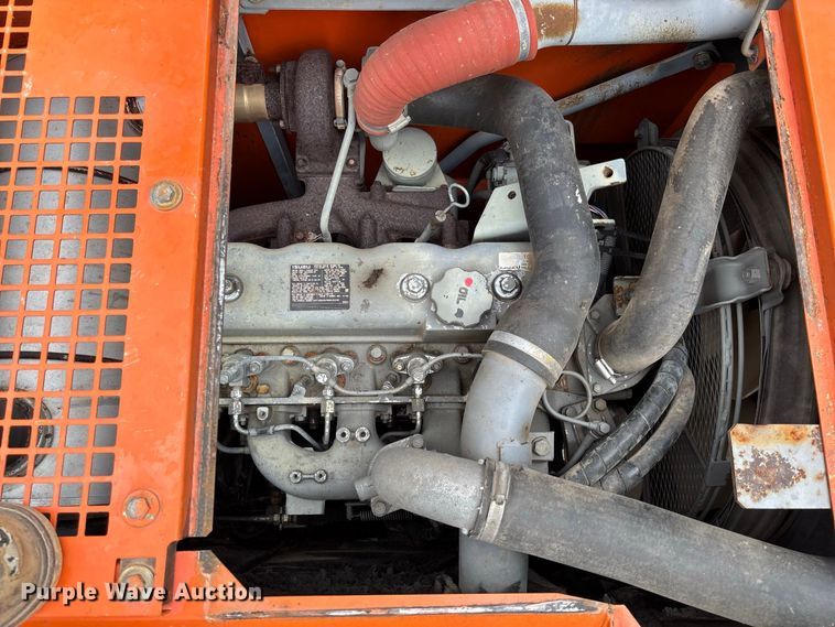 image for item FC2001 2006 Hitachi Zaxis 135US excavator