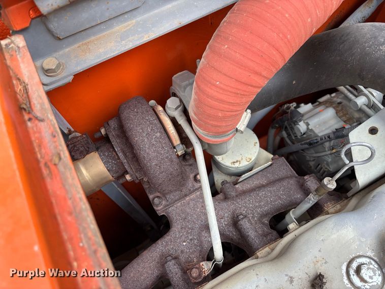 image for item FC2001 2006 Hitachi Zaxis 135US excavator