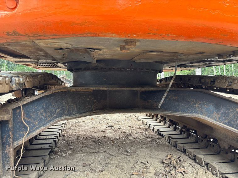 image for item FC2001 2006 Hitachi Zaxis 135US excavator