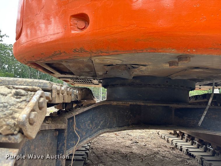 image for item FC2001 2006 Hitachi Zaxis 135US excavator