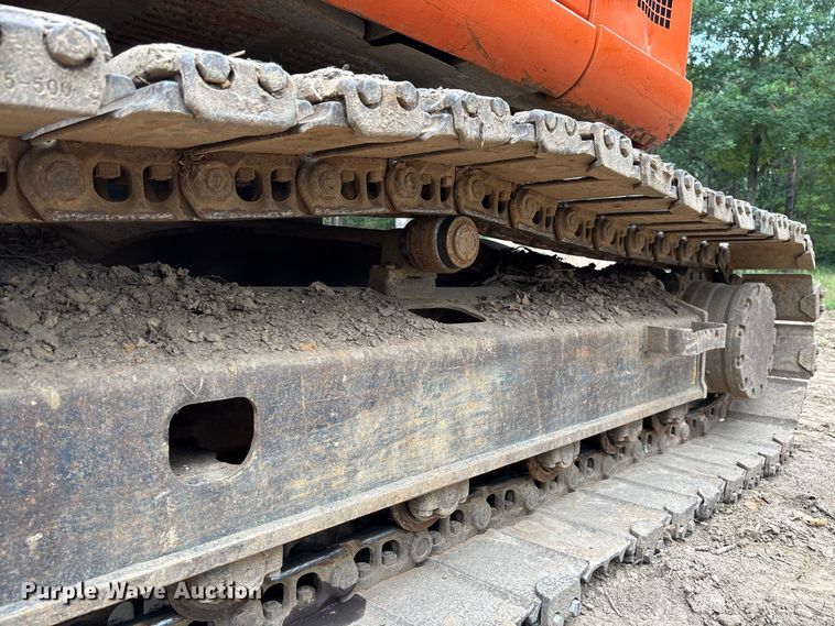 image for item FC2001 2006 Hitachi Zaxis 135US excavator