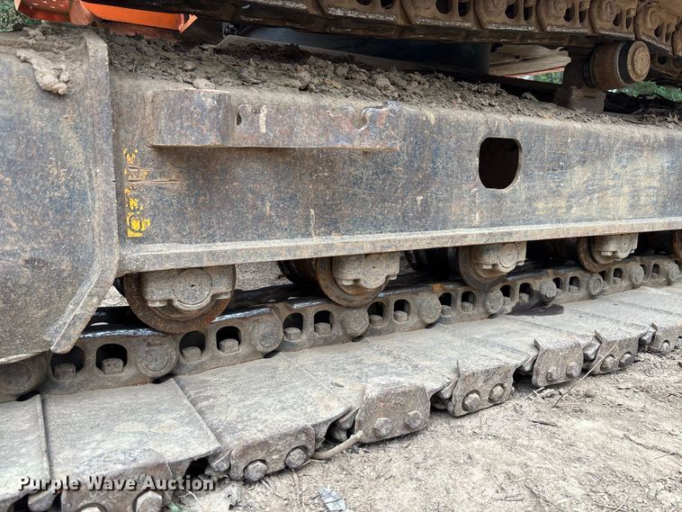 image for item FC2001 2006 Hitachi Zaxis 135US excavator